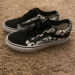 Jack skellington custom vans